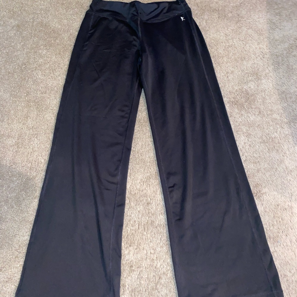 Danskin Semi Fitted Medium Yoga Pants